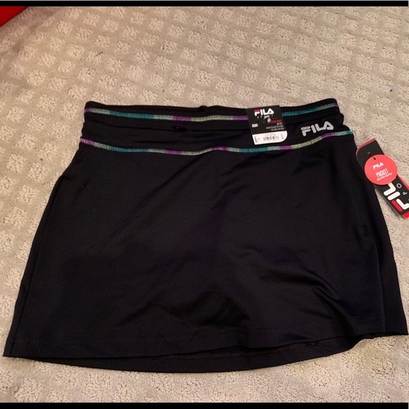 Fila Pants - Fula skort Small Fila Pants - Fula skort Small